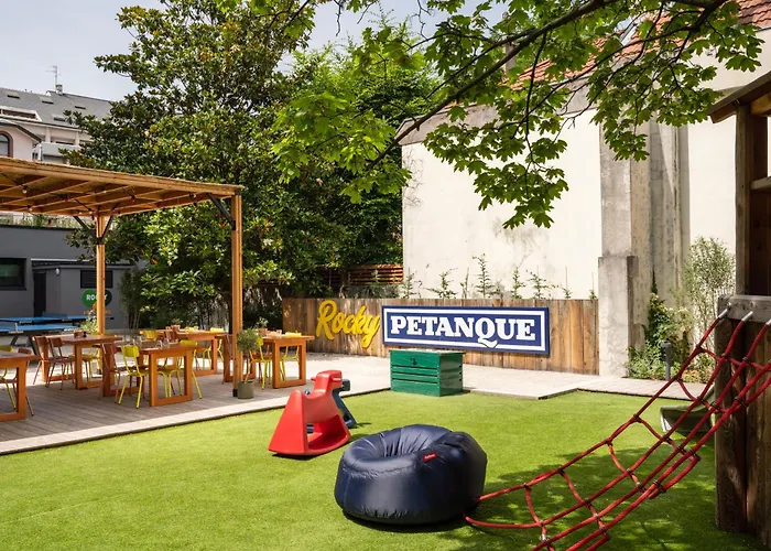 מלון דירות Rockypop